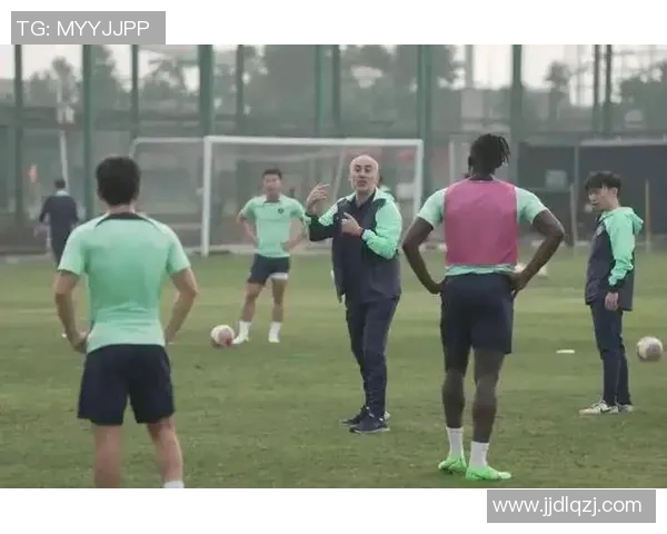 已触摸新东家！56岁浙江队外籍主帅卡内达或将下课 本乡教练接棒呼声高